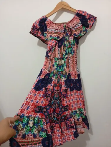 vestido estampado ciganinha