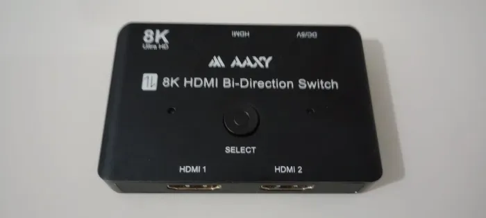 HDMI switch 8k bidirecional.