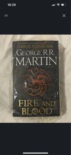 Livro Fire & Blood (English Edition)