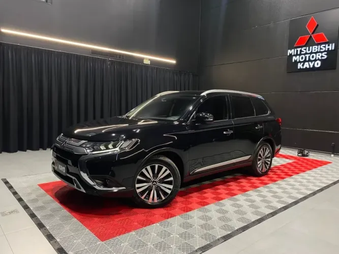 Mitsubishi Outlander HPE-S 2.2 Diesel 4X4 Aut. 2020