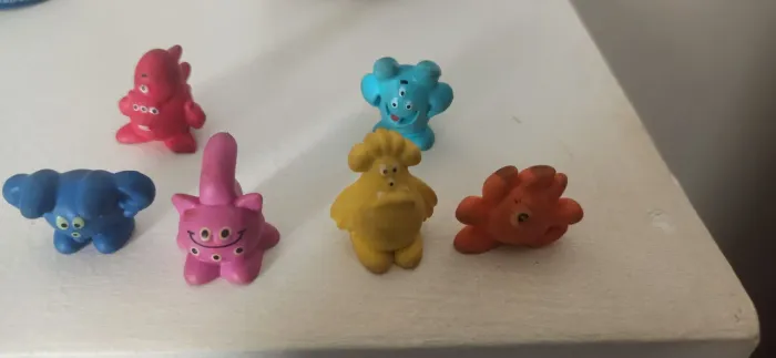 Brinquedos Colecionáveis - Kinder Ovo