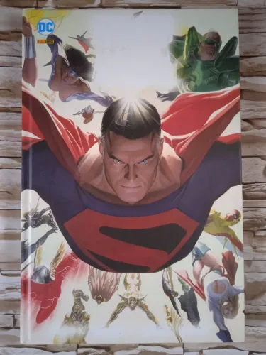 Reino do amanhã - Edição Definitiva, Capa Dura, de Alex Ross e Mark Waid. 