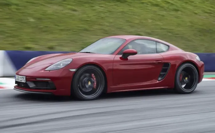 Sucata Porsche 718 2018