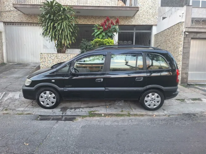 Chevrolet Zafira Comfort 2.0 MPFI Flexpower 8V 5P 2011