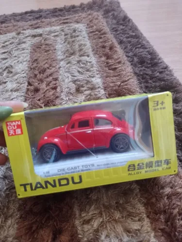 Miniatura Fusca em Metal 1/36 - Colecionável de Alta Qualidade