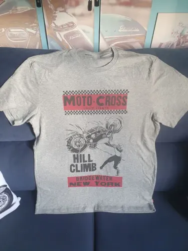Camisa Levi's Original tam G Nova zerada na etiqueta.  Perfeita 