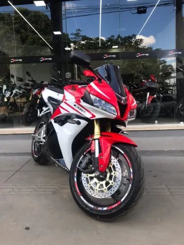 HONDA CBR 600 RR