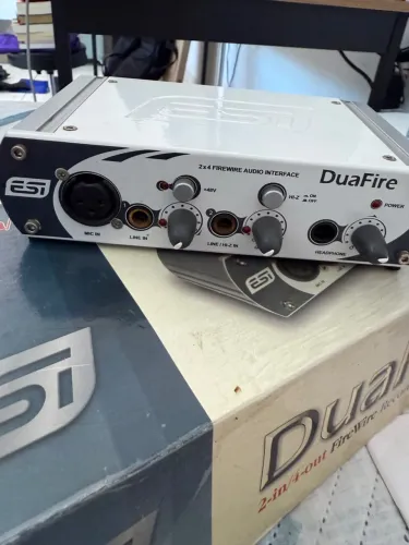 Placa de audio FireWire 