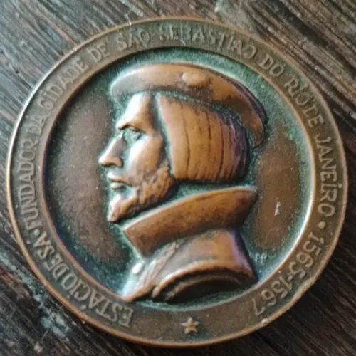 MEDALHA EM BRONZE , ESTÁCIO DE SÁ , FUNDADOR DA CIDADE DE SÃO SEBASTIÃO DO RIO DE JANEIRO.