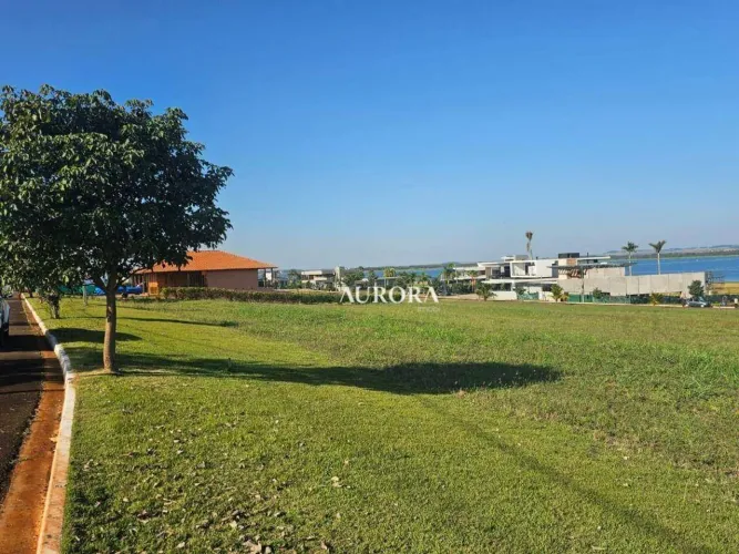 Terreno à venda, 820 m² por R$ 590.000,00 - Centro - Sertaneja/PR