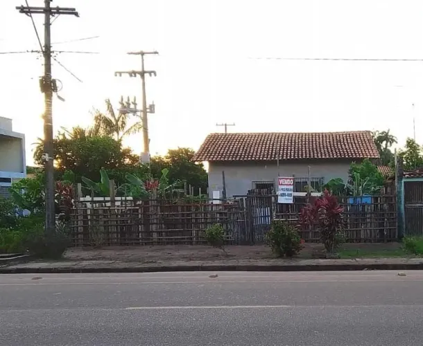 Casa no Imperador - Excelente Localização. Casa de Esquina R$ 260 mil