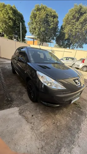 Peugeot 207 XR 1.4 Flex 8V 5P 2011