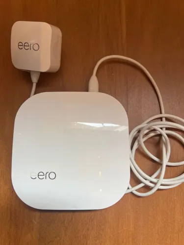 Amazon eero Pro Wi-Fi Mesh Tri-Band B010001 + Fonte