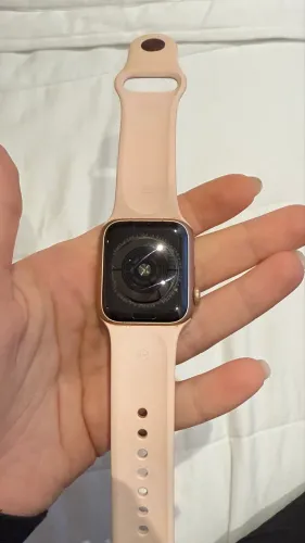 Apple Watch Series 4 38 mm rose gold