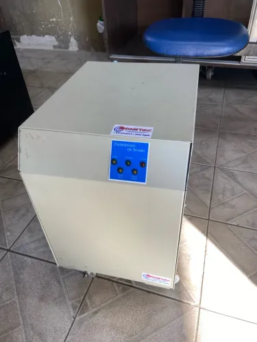 Estabilizador Industrial SENUS 10kVA 220V - Funcionando
