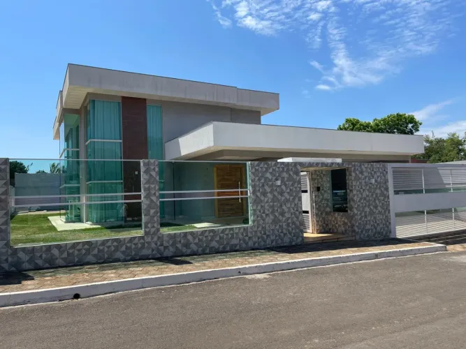 Vendo Casa de Alto Padrão no Condomínio Residencial Prive La Font - DF 250, Brasília.