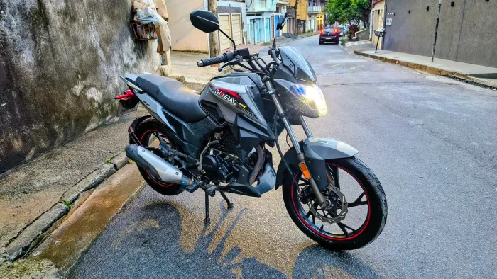 Jef 150cc 2025 linda URG BARATO TROCO