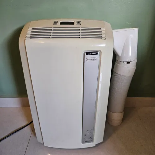 Ar Condicionado Portátil Delonghi Pinguino 12.000 BTUs Frio PAC AN120 127V