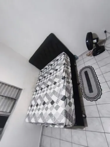 Cama de casal com cabeceira
