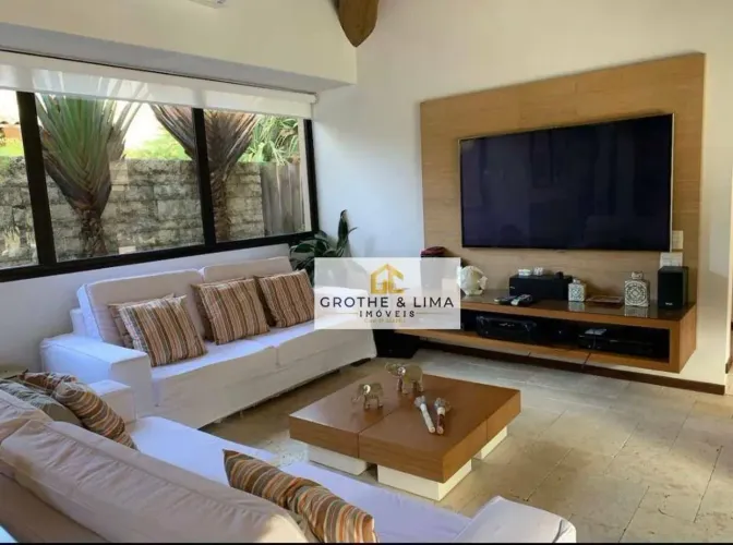 Casa Cinematográfica de 350m2 em Maresias