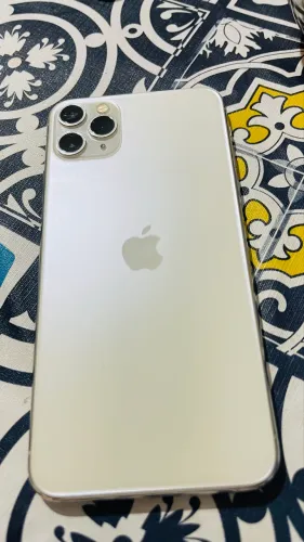 iPhone 17 PRO novinho garantia até abril 2027 SILVER