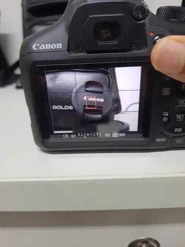 Câmera Canon T6 DSLR