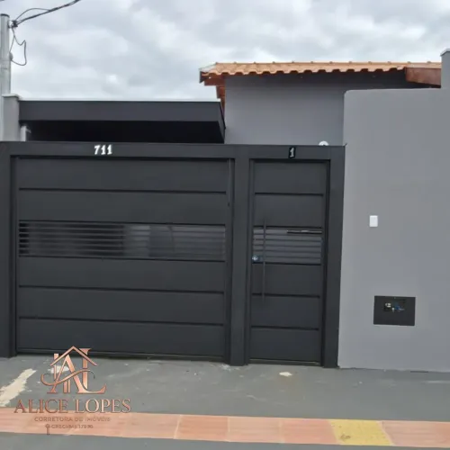 Casa individual á venda com 2 quartos, bônus moradia no Santo Amaro em Campo Grande - MS