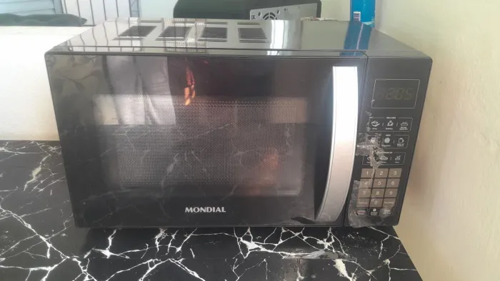 Micro-ondas semi novo