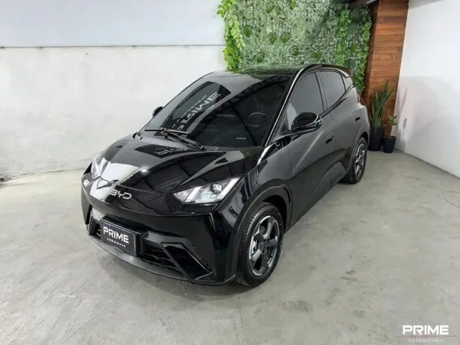 BYD Dolphin EV (Elétrico) 2025