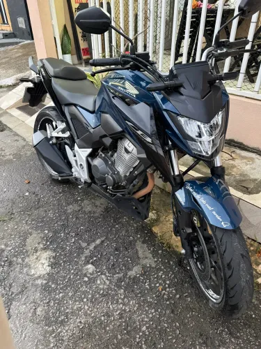Cb300f azul ABS