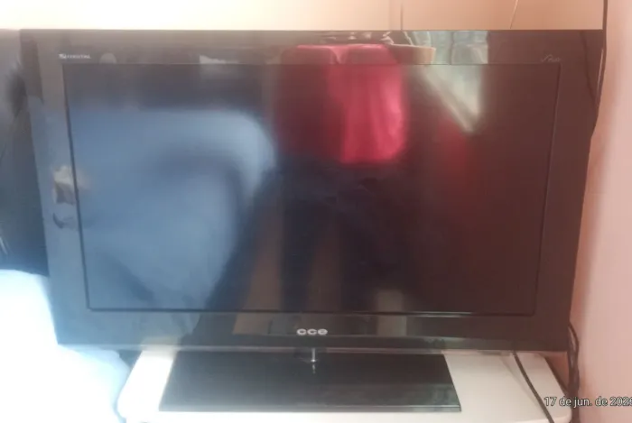 TV digital CCE 32"