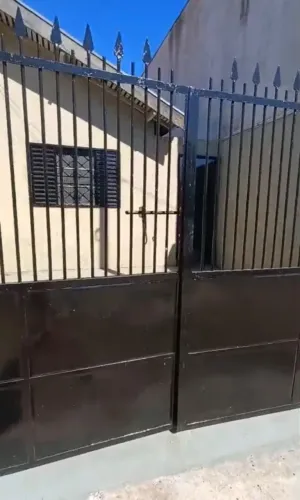 Casa mobiliada e com garagem para alugar próximo hospital do amor