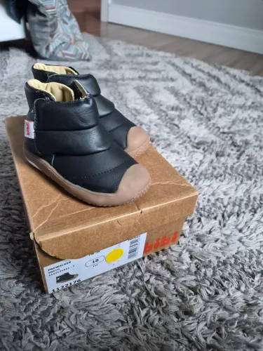 3 pares Tenis Infantil marca Bibi | Perfeito e Excelente estado