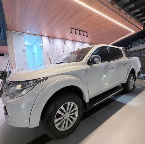 Mitsubishi L200 Triton Sport HPE 2.4 CD Diesel Aut. 2018