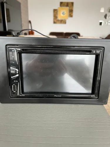 Central Multimídia Pioneer AVH-G218BT 6,2? Bluetooth DVD USB