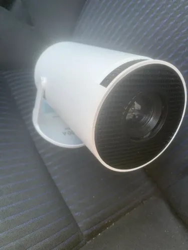 Mini projetor portátil