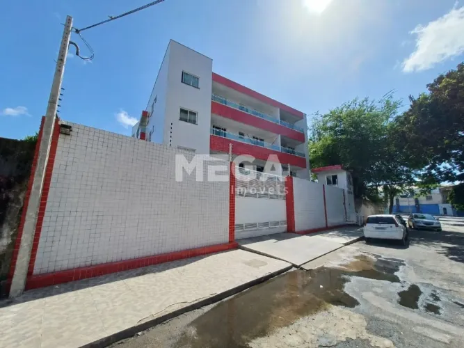 Apartamento com 2 quartos no bairro Presidente Kennedy em Fortaleza, CE