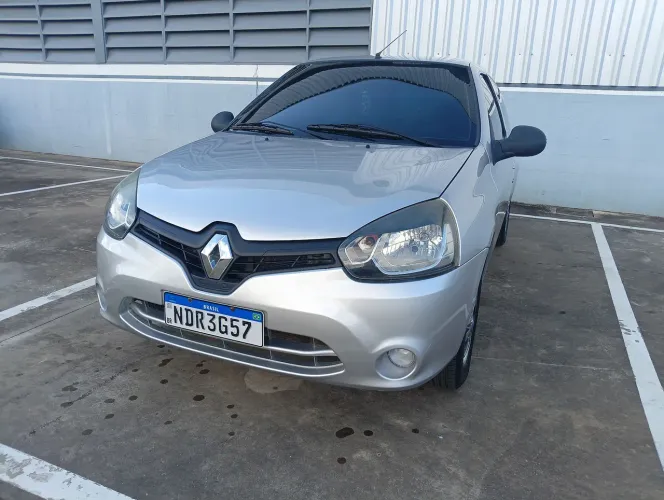 Renault Clio Authentique 1.0/1.0 Hi-power 16V 3P 2014