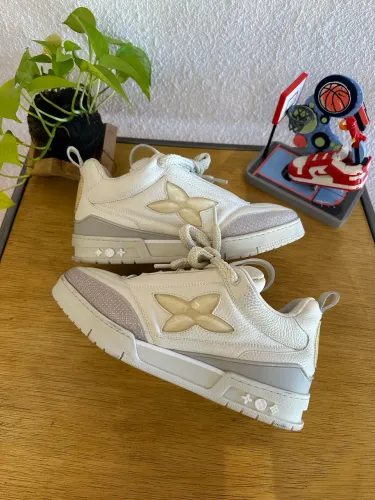 Louis Vuitton White