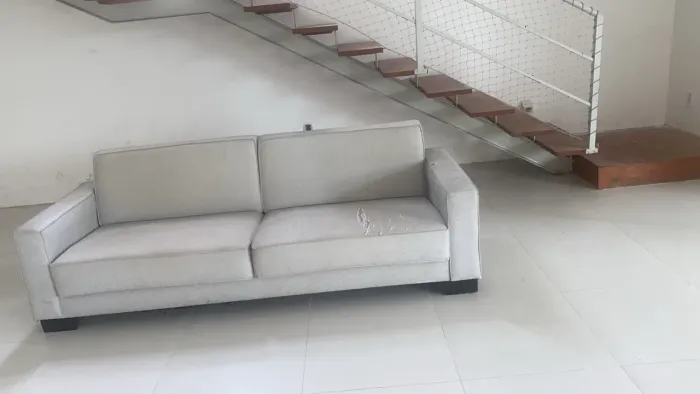 Vendo sofá 2 lugares