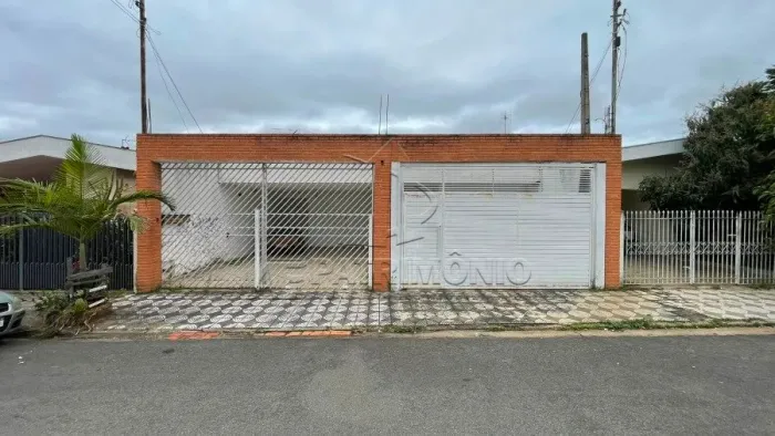 CASA ASSOBRADADA 3 DORMITÓRIOS, SENDO 1 SUÍTES - JARDIM CELISA MARIA