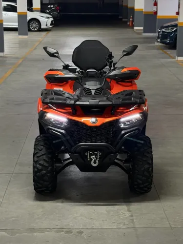 Quadriciclo CForce 450