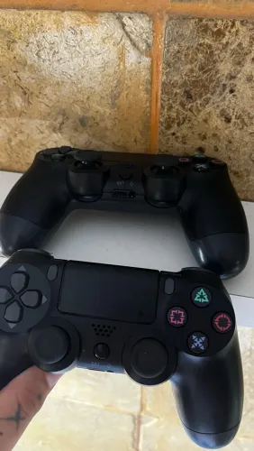Combo 2 controles de PS4