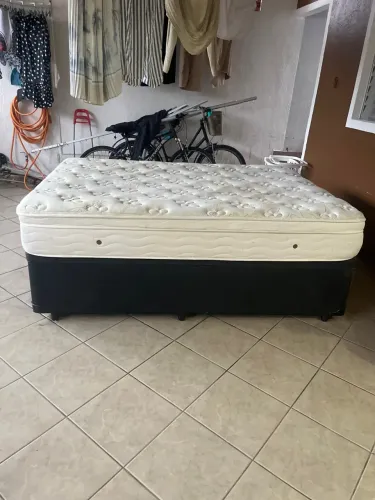 Cama box com colchão de casal