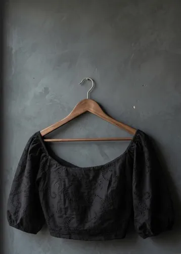 Cropped Ciganinha preto