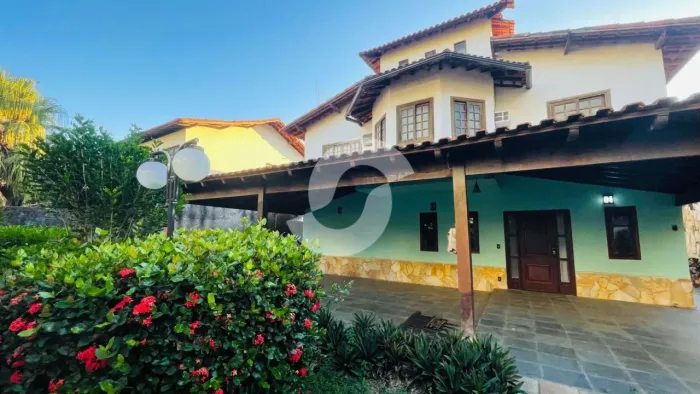 Casa à venda, 355 m² por R$ 2.000.000,00 - Camboinhas - Niterói/RJ