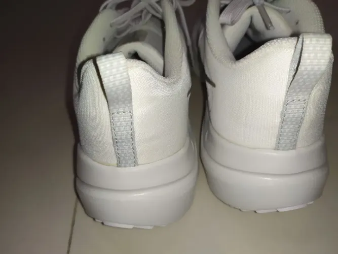 Tênis Nike internacional Japão