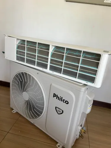 Ar Condicionado Philco 18.000 BTU Inverter 220V - Semi Novo (Mostruário)