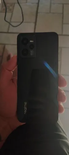 Realme c35