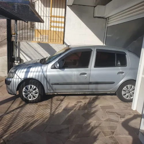 Renault Clio Expression 1.0/1.0 Hi-power 16V 3P 2006